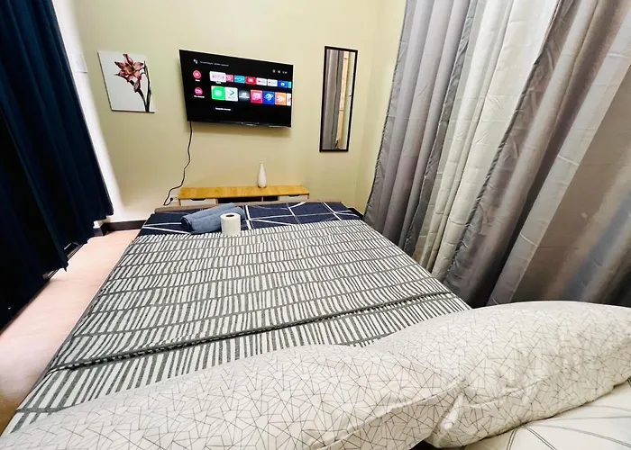 アパートホテル Calathea Place By Dmci In Paranaque 5*