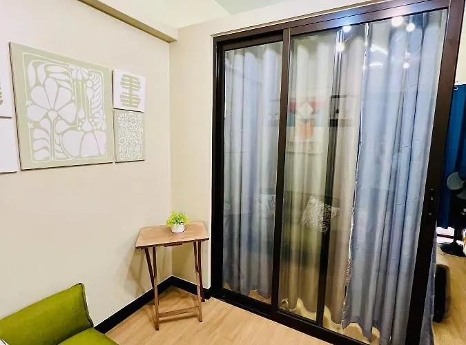 Calathea Place By Dmci In Paranaque アパートホテル 5*